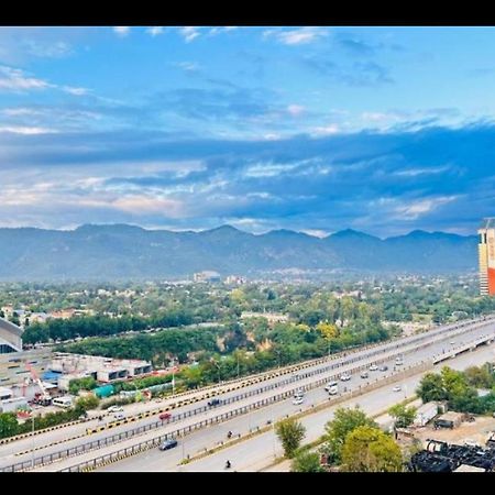 High Rise Presidential Suite In Elysium Opp Centaurus Исламабад Экстерьер фото